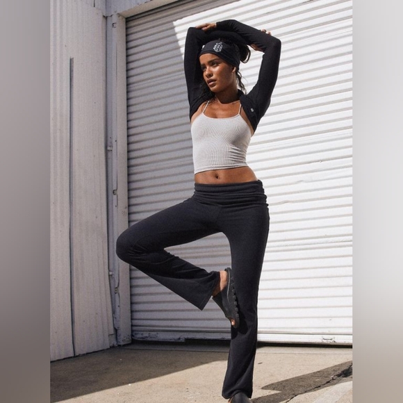 NWTFREE PEOPLE Movement Aced Pants Ruched Waist Yoga Pants Black Size XS - Picture 2 of 13